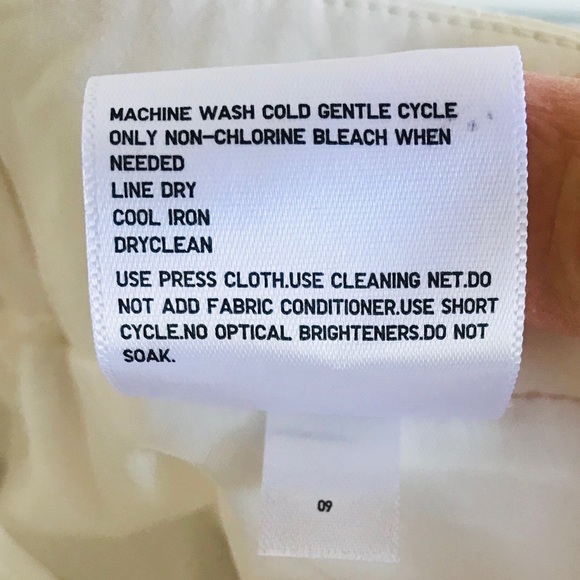 High Waisted Dry Stretch Tucked Skirt - Picture 7 of 8